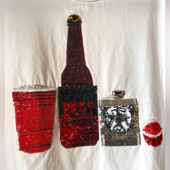 Queen of Sparkles UGA Georgia Bulldogs Beat Everybody Drink Tee Small - Picture 2 of 4